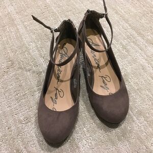 American Rag Cie Amiley Brown/Taupe Suede Like Wedge Size 8M